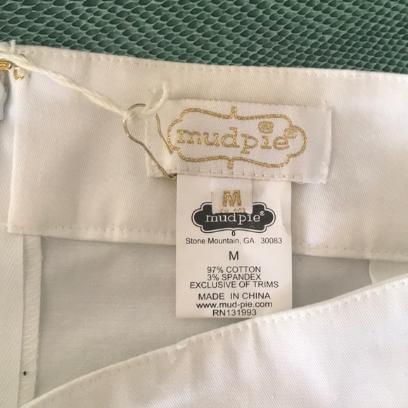 Shorts - Picture 2 of 4